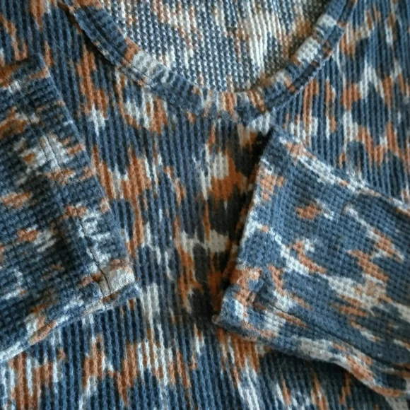 Pilcro Anthropologie Split Neck Notched V Neck Thermal Top Size XS - Picture 8 of 9